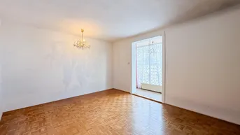 Expose DACHGESCHOSSWOHNUNG MIT TERRASSE - möbliert oder unmöbliert