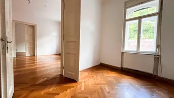 Expose 4-Zimmer Altbauwohnung im Herzen der Stadt!