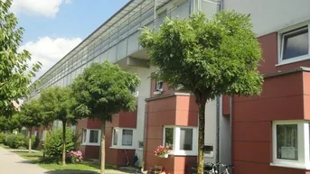 Expose Zentrale, sonnige Wohnung mit Balkon und Tiefgaragenabstellplatz