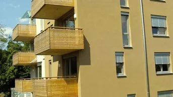 Expose Sonnige Wohnung im Grünen mit Carport Abstellplatz