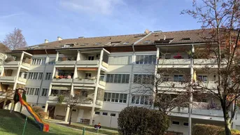 Expose Familienfreundliche Wohnung mit Balkon