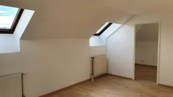 Expose Wunderschöne Drei-Zimmer-Dachgeschoßwohnung in Grünruhelage, Miete 4400 Steyr