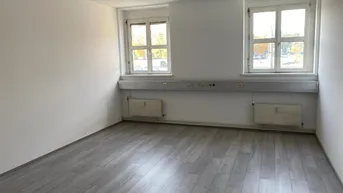 Expose NEU saniertes 1-Raum-Büro in Top Lage zu mieten! 28 m² Nettonutzfläche - 4020 Linz