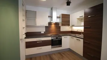 Expose Parsch! Urbane 2-Zi. Wohnung mit smarten Stadtgarten!