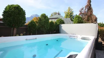 Expose PREMIUM REIHENENDHAUS MIT POOL!