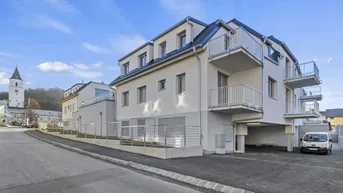 Expose ++ NEUBAU DREI Zimmer mit ZWEI GÄRTEN ++
