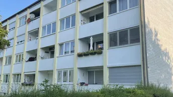 Expose ++ GEPFLEGTE 2-Zimmer mit LOGGIA ++ in St. Pölten