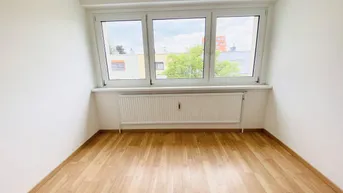 Expose PROVISIONSFREI VOM EIGENTÜMER! HELLE UND RUHIGE 3-ZIMMER-WOHNUNG MIT OPTIMALEM GRUNDRISS!
