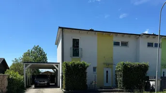 Expose Doppelhaushälfte mit Schneebergblick!