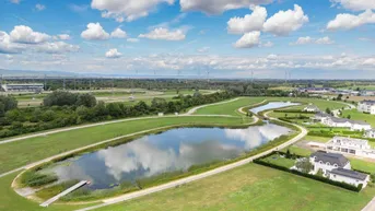 Expose Herrliche Grundstücke mit Seezugang in idyllischem Ambiente ! 595/93 - WOHNEN - REITEN - GOLFEN ** PROVISIONSFREI