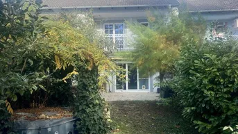 Expose Wohnen im Grünen - entzückendes Reihenmittelhaus in Ruhelage - komfortables Zuhause mit 138m², 4 Zimmer, Garten, Loggia &amp; mehr!