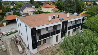 Expose ** Nur mehr 2 von 4 verfügbar ** Großzügige, energieeffiziente Doppelhaushälfte mit 5 Zimmern, Garage und Photovoltaik Anlage **