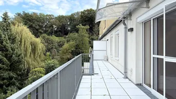 Expose 3 Zimmer mit Balkon und Kirchenspitze!