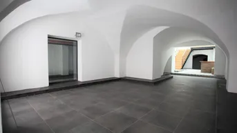 Expose PROVISIONSFREI !! Renovierte Geschäfts- Bürofläche im Zentrum von Steyr - Enge Gasse!