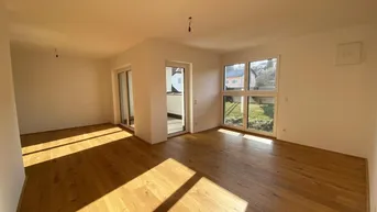 Expose Lichtdurchflutetes Dachgeschoss mit Charme – inkl. Einbauküche und Loggia - Top B13