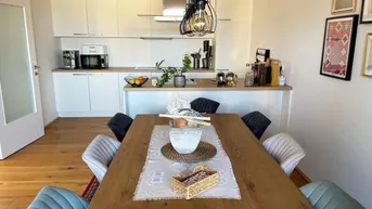 Expose Leben mit Weitblick - Exklusive Dachgeschosswohnung inkl. Einbauküche und Loggia - Top A13