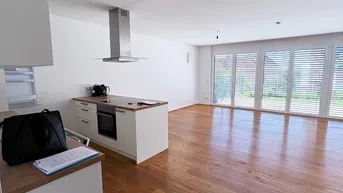 Expose Sonnige Maisonette in bester Lage - inkl. Einbauküche, Terrasse und Garten - Top H05