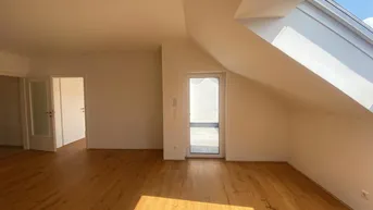 Expose Sonnige Dachgeschosswohnung inkl. Einbauküche und Loggia - Top A10