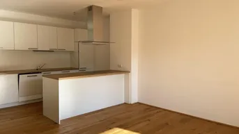 Expose Moderne Dachgeschosswohnung inkl. Einbauküche und Loggia - Top B13