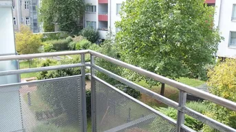 Expose Wunderschöne 2-Zimmerwohnung mit Balkon in Park-Nähe