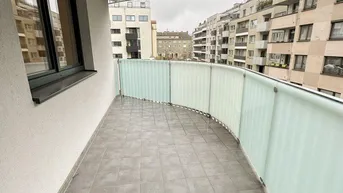Expose Top Anlage!!! Sonnige 2-Zimmerwohnung mit Loggia in U-Bahn-Nähe zum Verkauf (U3)