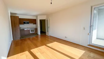 Expose Schöne, ruhige 2,5-Zimmerwohnung mit großzügiger, hofseitiger Loggia