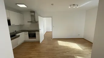 Expose 2-Zimmer-Wohnung in Innenhoflage (inkl. Heizkosten) | Tolle Anbindung gegenüber U3 Hütteldorfer Straße!