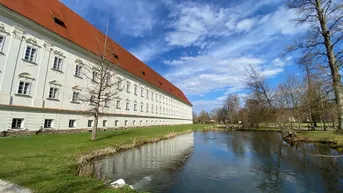 Expose K3 - NEU - LUXUSVILLA MIT PARKÄHNLICHEN GRUND + NATURBADETEICH