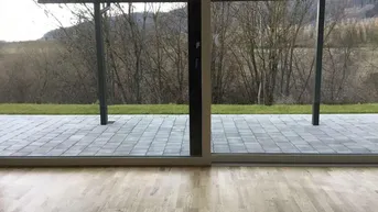 Expose K3 - LEISTBARER LUXUS. Traumhaftes Einfamilienhaus im Erstbezug. Hochwertige und elegante Ausführung. Doppelhausanlage. Unverbaubarer Fernblick.
