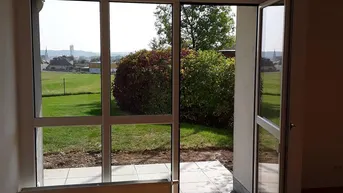 Expose Fernblick genießen – helle 3 Zimmer mit Terrasse