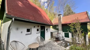 Expose ++ hübsches Ferienhaus in Alleinlage am Bach mit Nebengebäude ++