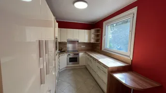 Expose Loggia Wohnung! Sehr gut gelegen mit perfekter Raumaufteilung, Ruhelage und Grünblick inklusive!