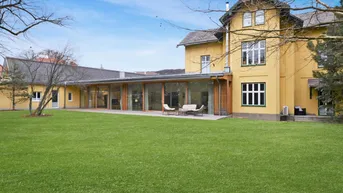 Expose Die Handschrift dieser Villa: Modernster Wohnkomfort mit Altbauflair - Mission Possible!