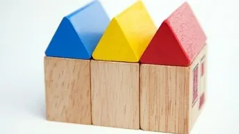 Expose Einfamilienhaus mit Garage im Rohbauzustand
