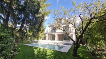 Expose SOPHISTICATED LUXURY FAMILYHOME