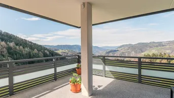 Expose Neue Vierzimmerwohnung in ruhiger Panoramalage