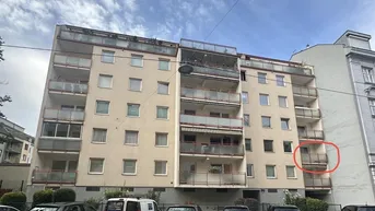 Expose Typisch 70ziger - 2 Zimmer mit 2 Loggien plus Einbauküche um NUR € 1.080,00 inkl. Heizung