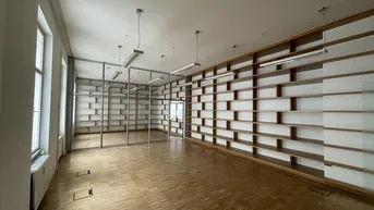 Expose Kreativbüro im prachtvollen Altbau mit Tiefgarage - ideal für Architekten, Startups, Marketing & Co.