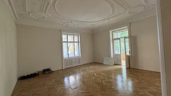 Expose Hervorragender Kanzlei-Grundriss. Villenetage mit Top-Ausstattung