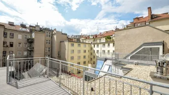 Expose Klimatisierte DG-Maisonette mit zwei Terrassen in der Josefstadt
