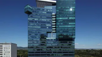 Expose Schönes Büro im Saturn Tower