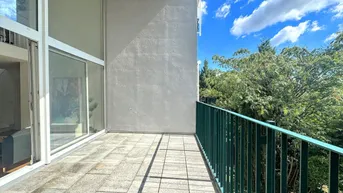 Expose Einzigartige 3-Zimmer DG-Maisonette mit großer Loggia nahe Grinzing