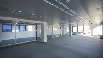 Expose Modernes Arbeiten im Ares Tower!