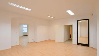 Expose Büro direkt in der City!