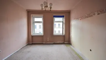 Expose Kleines Sanierungsobjekt im 3. Stock – Altbauwohnung mit Potenzial