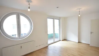Expose Schöne 2-Zimmer-Wohnung mit Balkon direkt an der Donau
