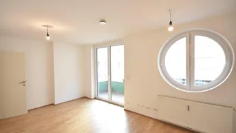 Expose Ruhelage: Moderne 2-Zimmer-Wohnung mit Balkon direkt an der Donau