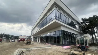 Expose ERSTBEZUG | Moderne Gewerbefläche direkt beim Auhof-Center