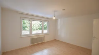 Expose Direkt am Augarten: Schöne 2,5-Zimmer-Wohnung mit separater Küche