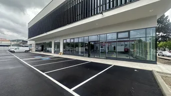 Expose ERSTBEZUG | Moderne Gewerbefläche direkt beim Auhof-Center